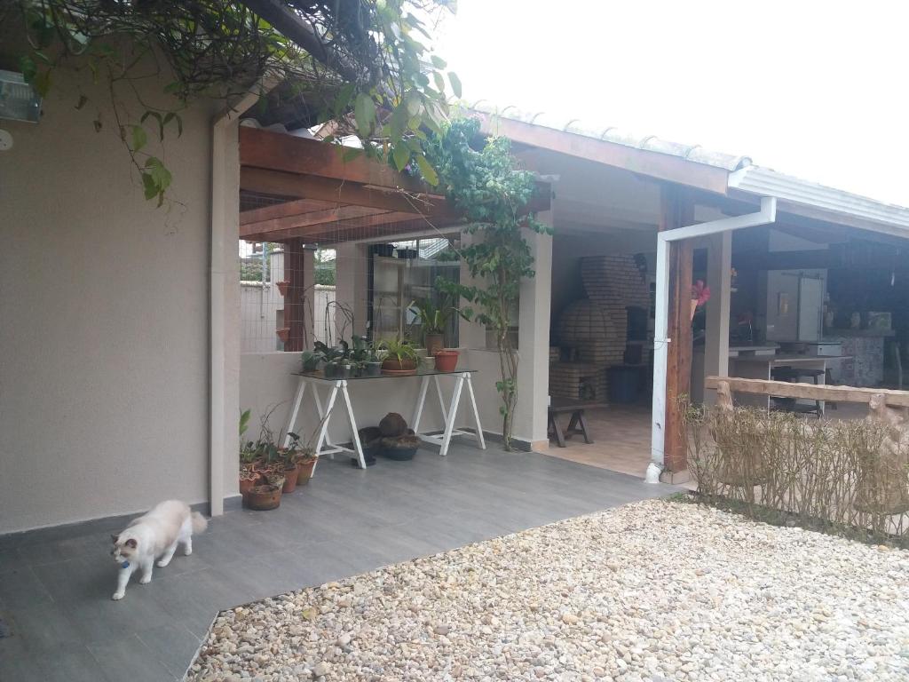  NOSSO ESPAÇO RETIRO ESPIRITUAL E DESCANSO Suites com piscina