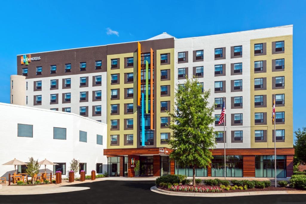 eine Darstellung der Vorderseite des Hotels in der Unterkunft EVEN Hotel Rockville - Washington, DC Area, an IHG Hotel in Rockville