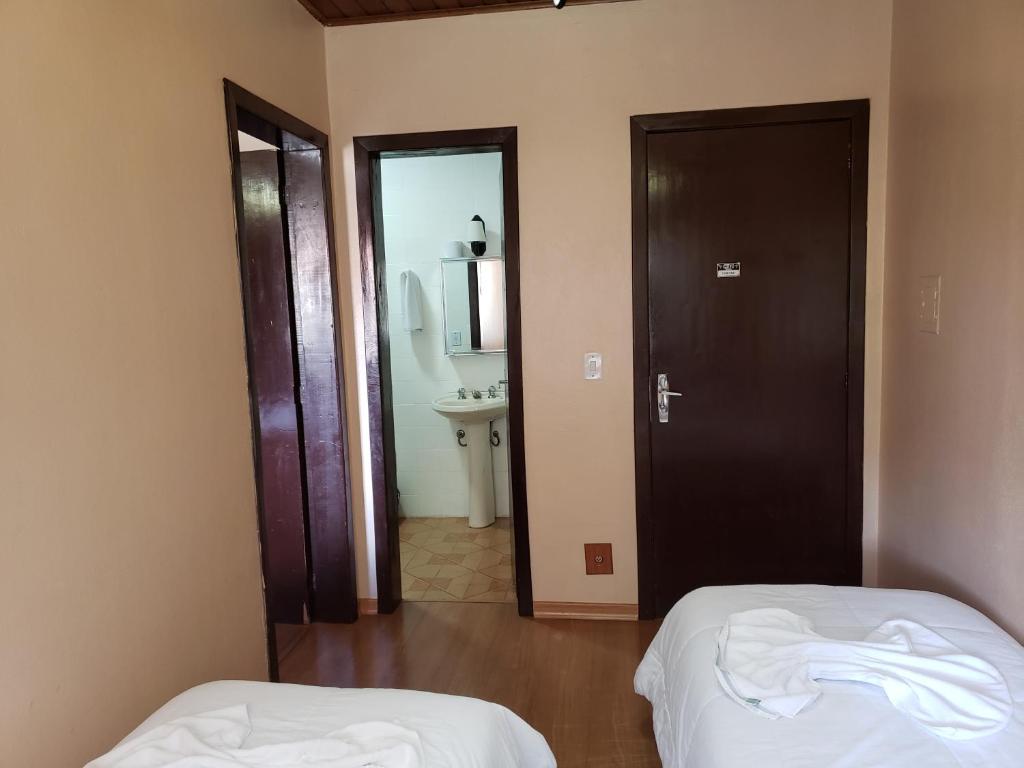 Hotel Pousada das Flores  Hotel Pousada das Flores