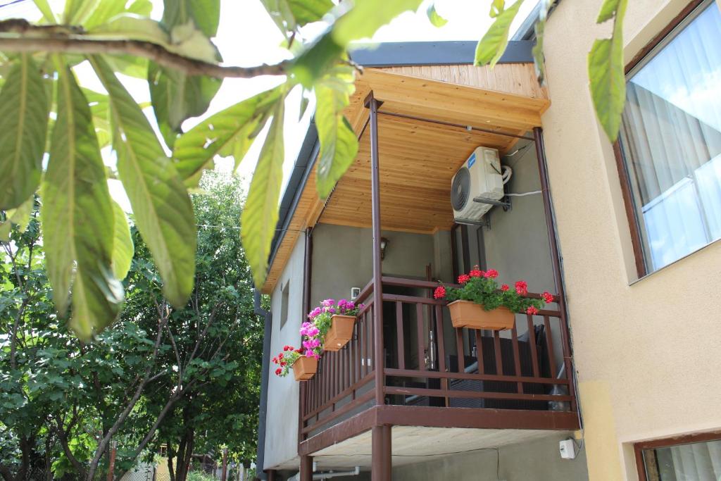 Balkón nebo terasa v ubytování Tinikos Guest House