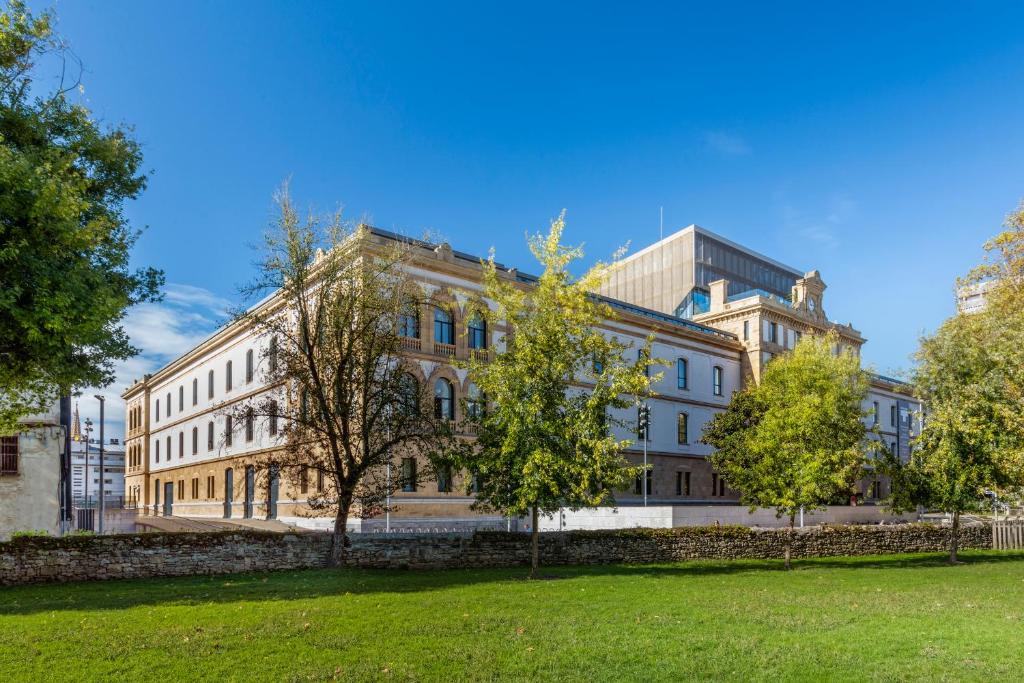 One Shot Tabakalera House - Resim 7