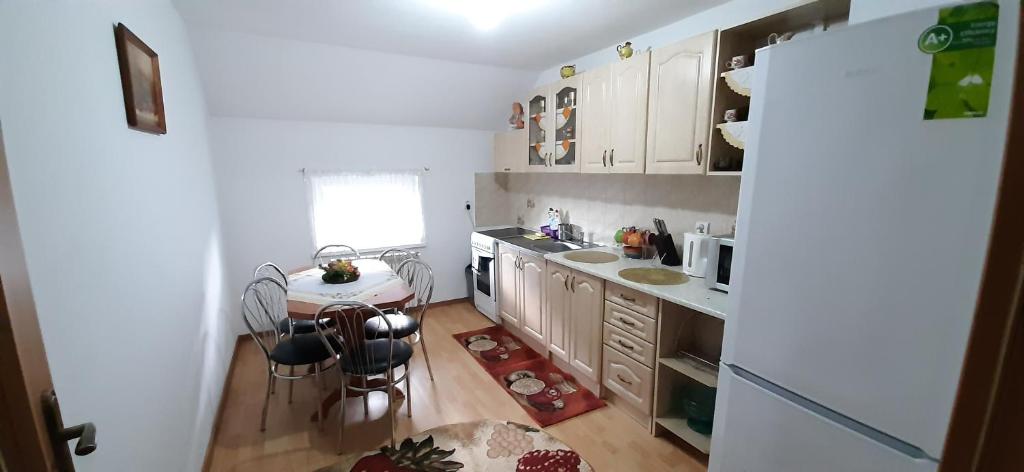 Kuchyň nebo kuchyňský kout v ubytování Homestay Renata
