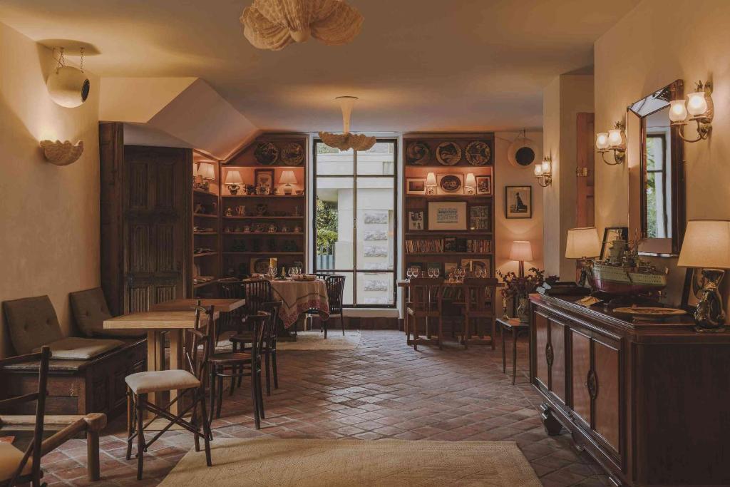 Gallery image of HOTEL AMOUR NICE in Nice