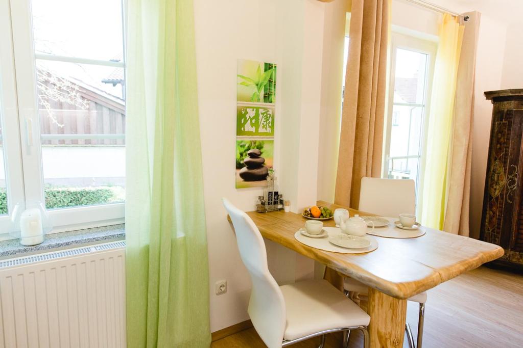 Fotografie z fotogalerie ubytování Wohnung am See v destinaci Steinbach am Attersee