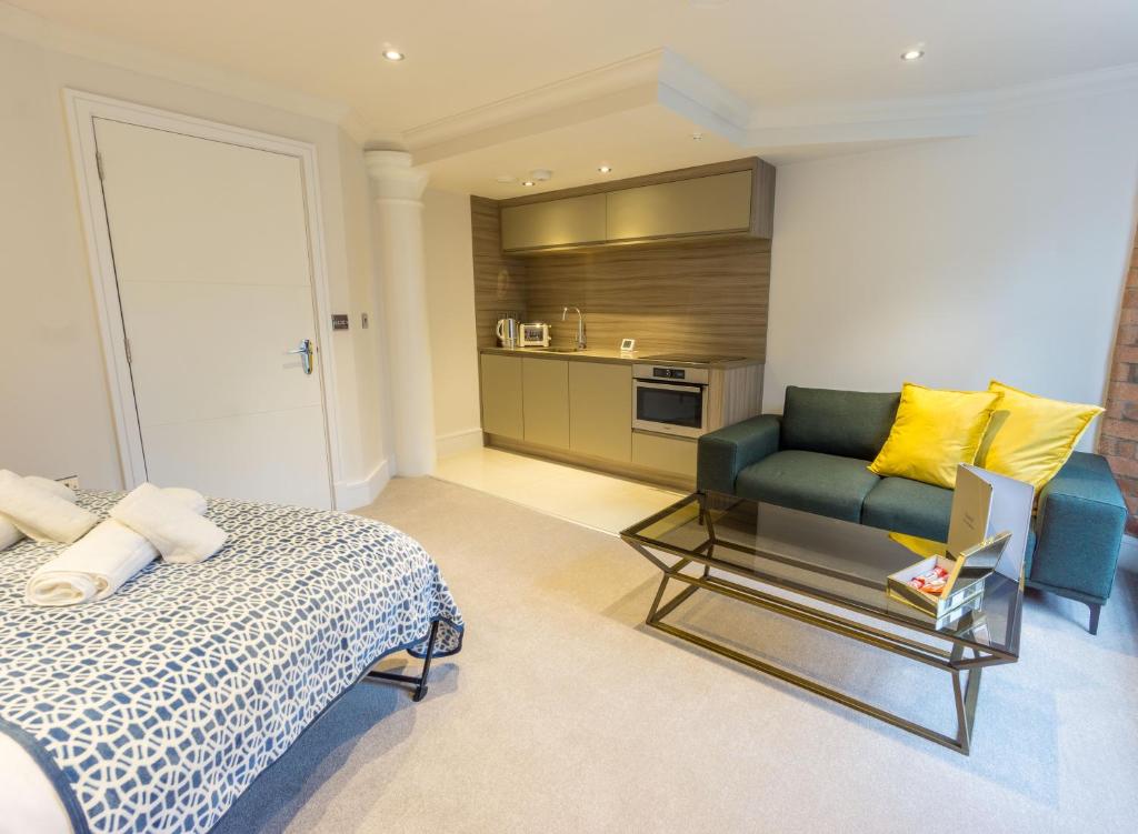 Riverside Studio Apartments Close To City Centre - Studio Apartment