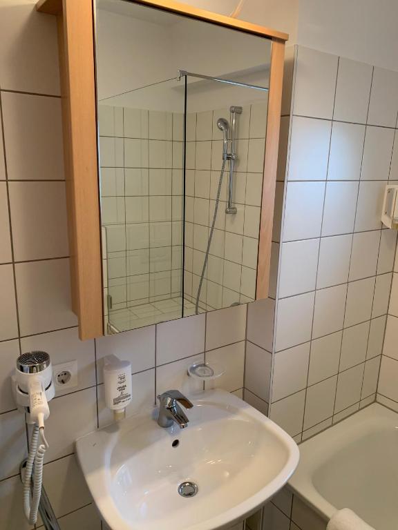 Basic Apartments downtown - 16