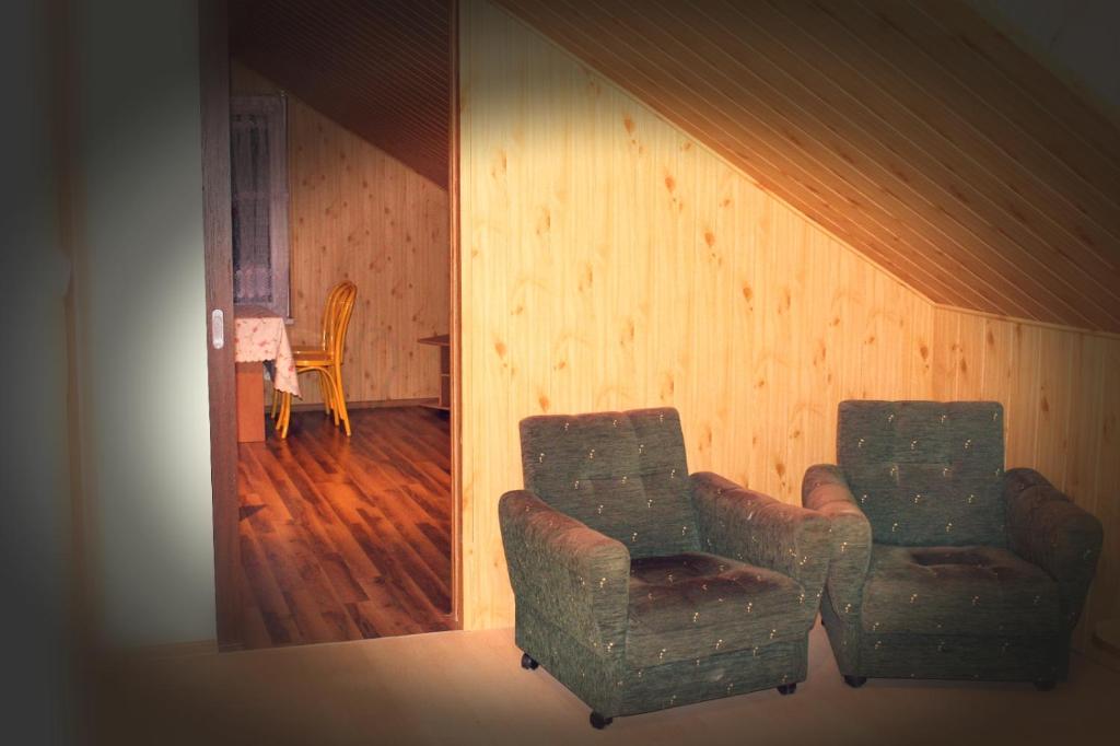 Posedenie v ubytovaní Pati Apartament Słonko