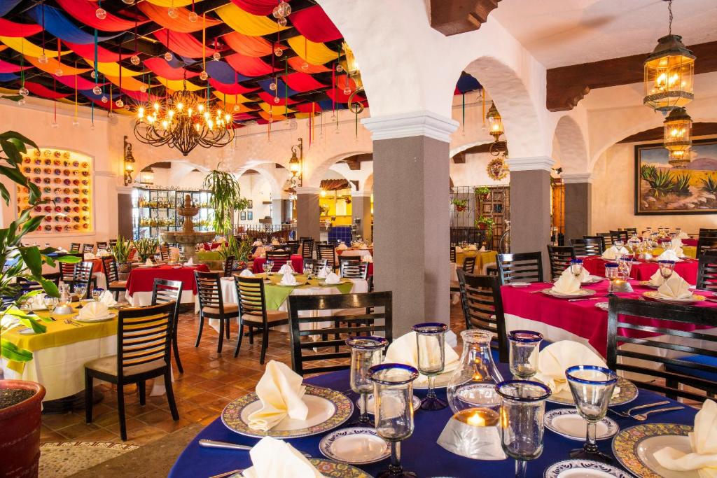 Um restaurante ou outro lugar para comer em Krystal Cancun