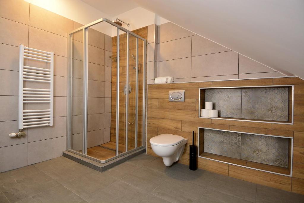Ένα μπάνιο στο Ludwig Hotel