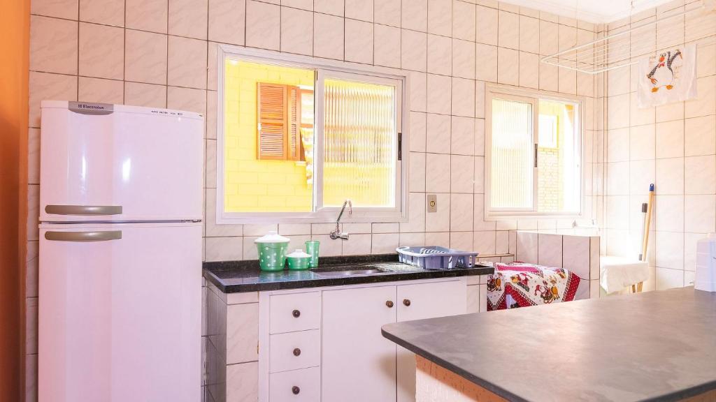  Apartamento Praia Grande Ubatuba Próximo Mar Internet WiFi