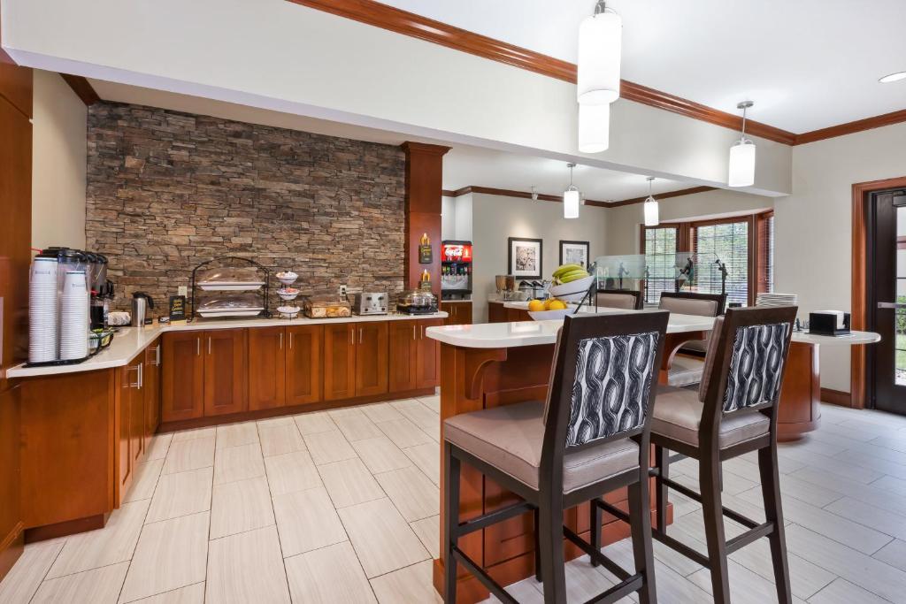 Staybridge Suites Kalamazoo by IHG photo