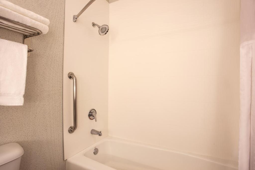 Holiday Inn Express Davis-University Area by IHG photo