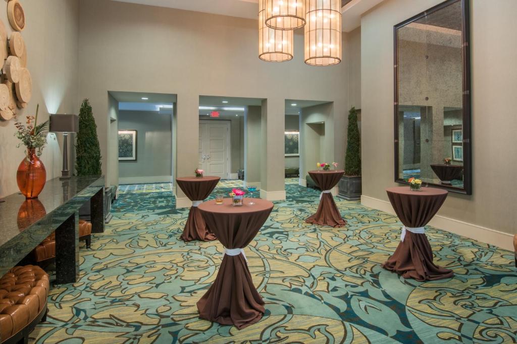 Crowne Plaza Charleston by IHG photo