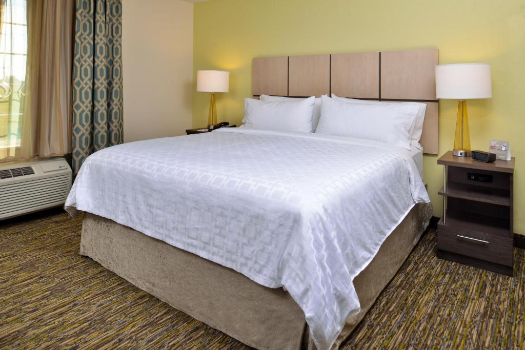 Candlewood Suites - Lodi by IHG photo