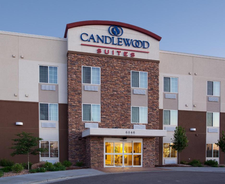una representación de la entrada a un hotel en Candlewood Suites Loveland, an IHG Hotel, en Loveland