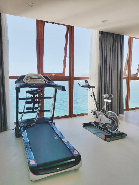 Fitness centrum a/nebo fitness zařízení v ubytování Sun Kiss Hotel