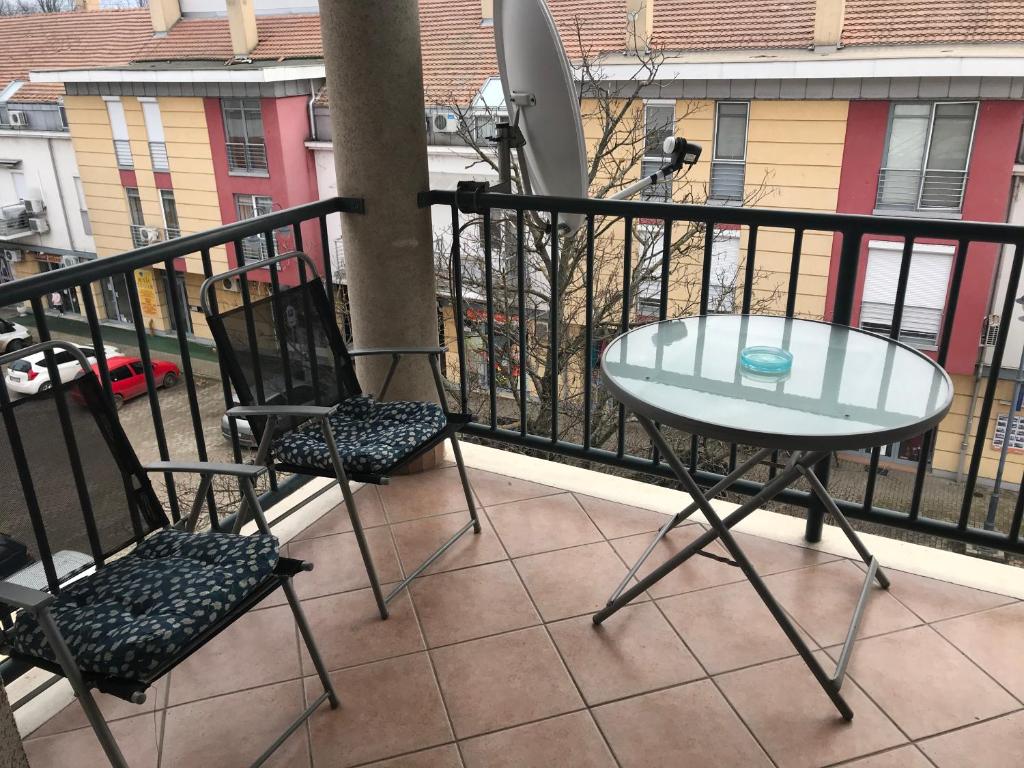 Balkon lub taras w obiekcie Tommy Apartman