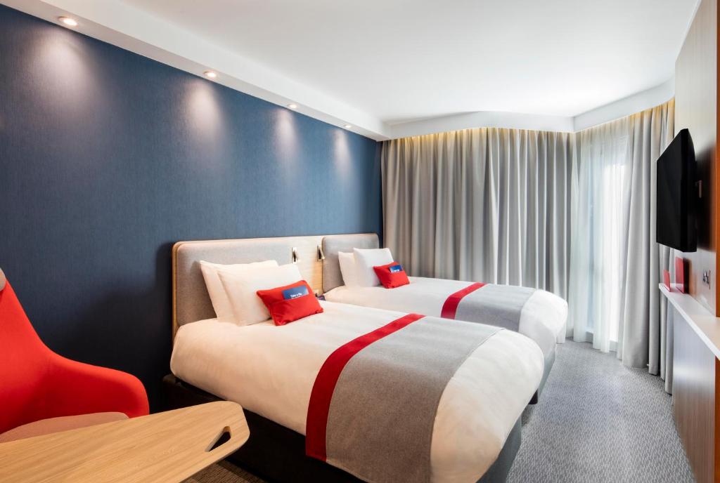 
Standard Twin Room with Free Hot Breakfast
