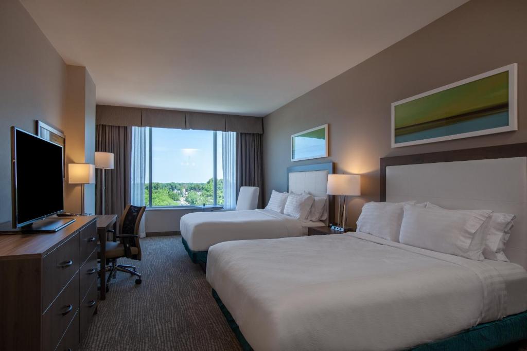Holiday Inn Cleveland Clinic, an IHG Hotel - 