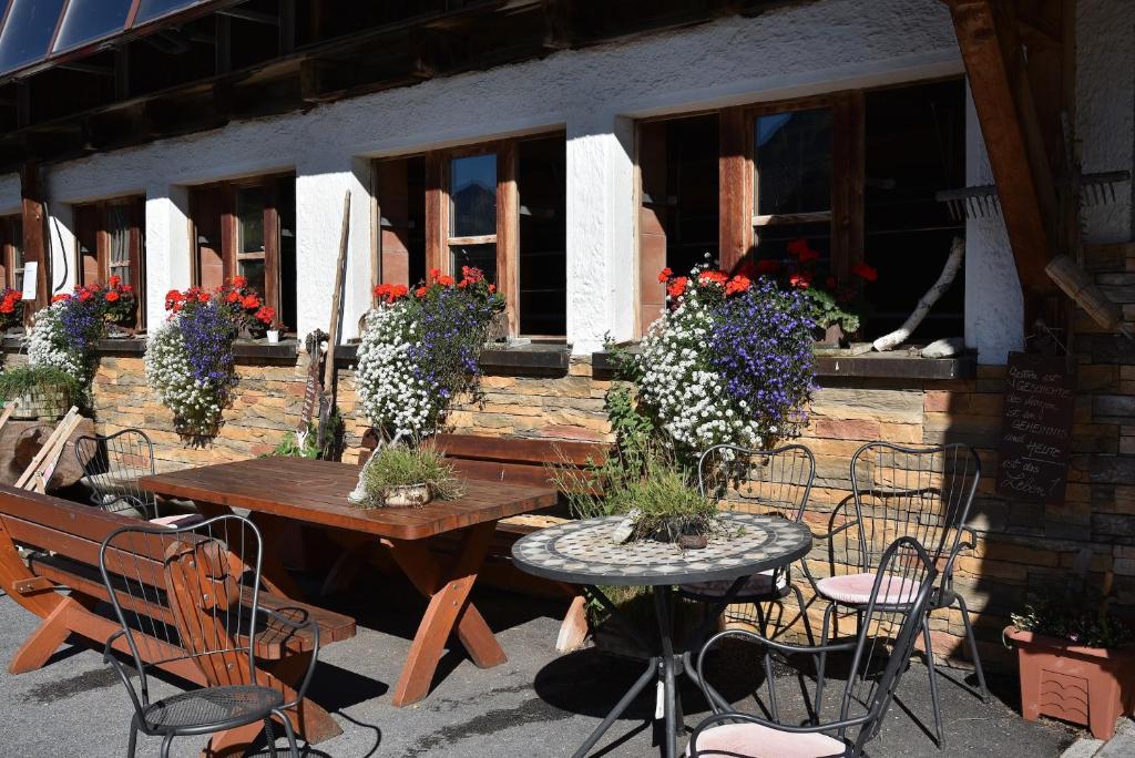 Restaurace v ubytování Biobauernhof Gehrnerhof am Arlberg