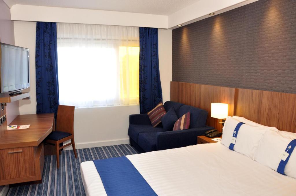 Holiday Inn Express, Chester Racecourse, an IHG Hotel - Habitación Doble Estándar Con Cama Con Sofá