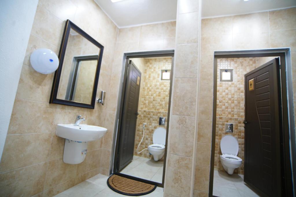 Koupelna v ubytování Petra Aretas Hotel