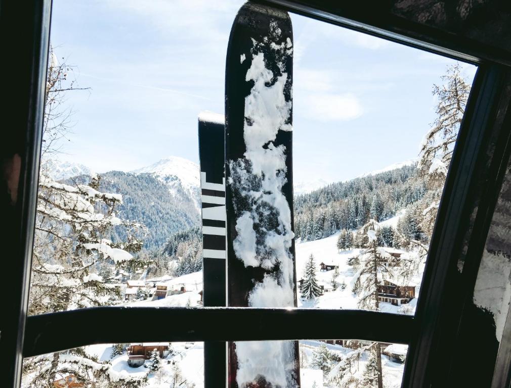 Nespecifikovaný výhled na hory nebo výhled na hory při pohledu z hotelu