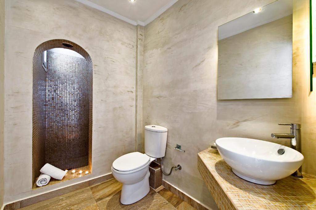 Koupelna v ubytování Gianna Suites