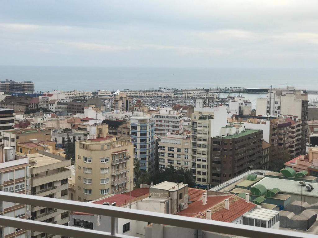 Apartamento with Jacuzzi & sea view, Alicante – Updated 2023 ...