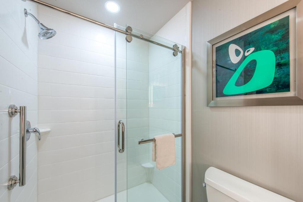 Holiday Inn Express Shawnee, an IHG Hotel - 标准的大号床，有两张大号床