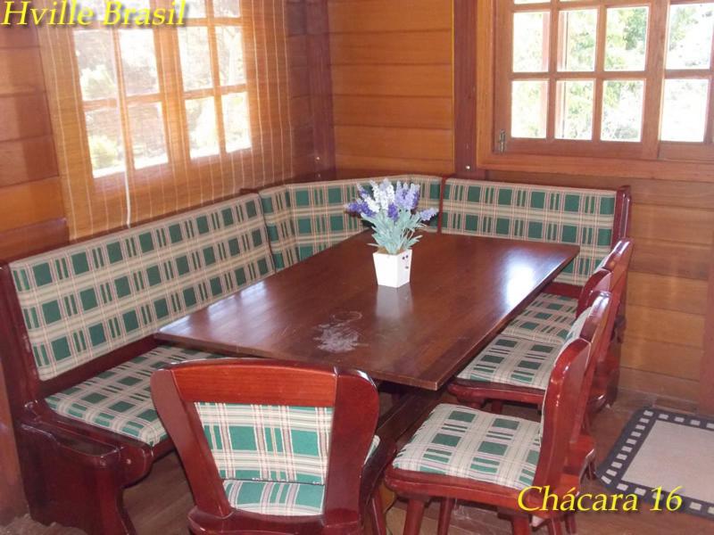  Chácara 16 com Ofurô 3 quartos