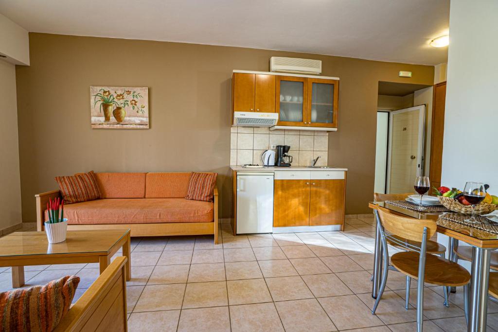 Helios Apartments - 13