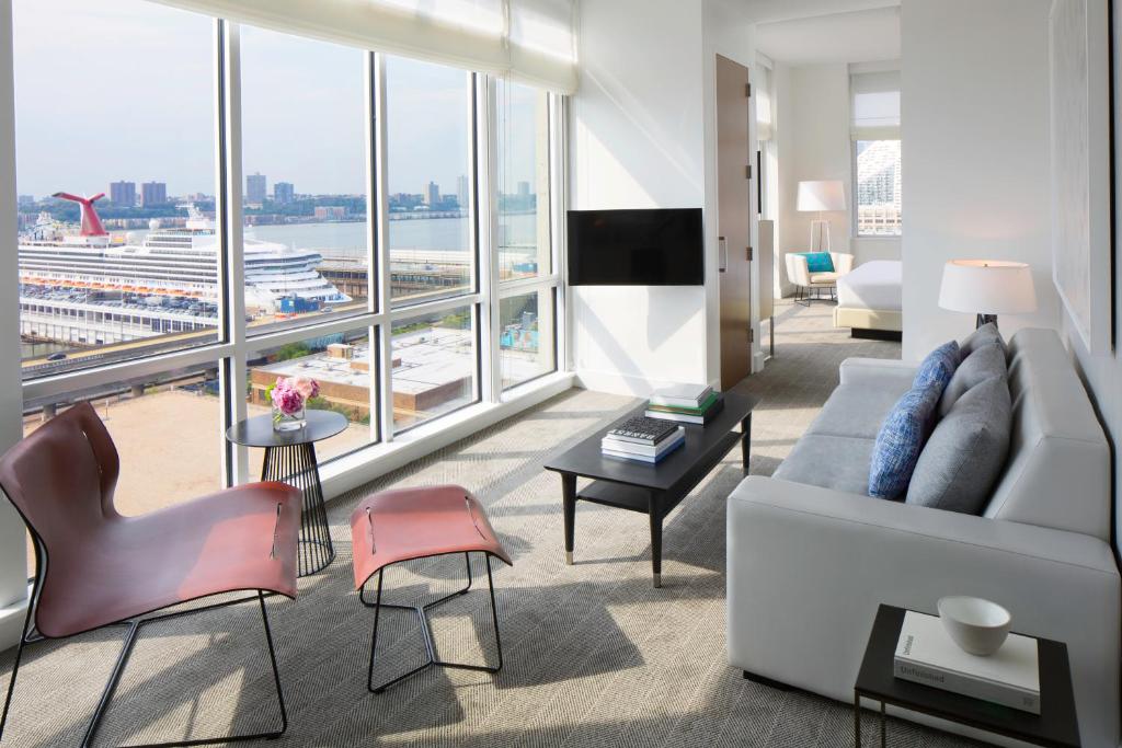 Ink 48 Hotel - Executive Suite
