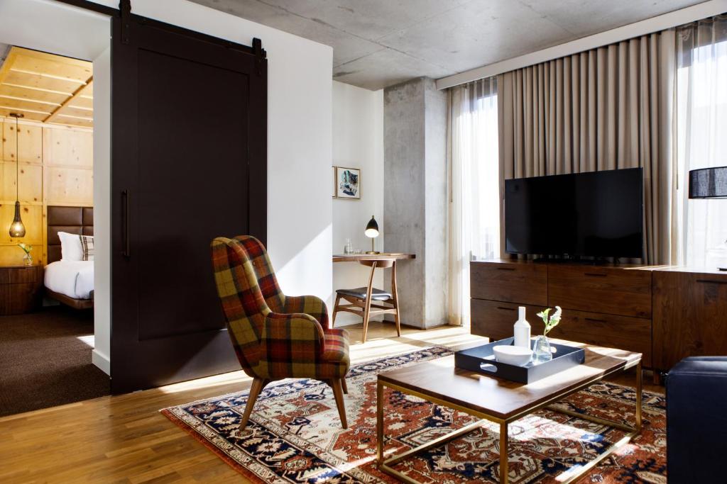 Limelight Hotel Denver - 