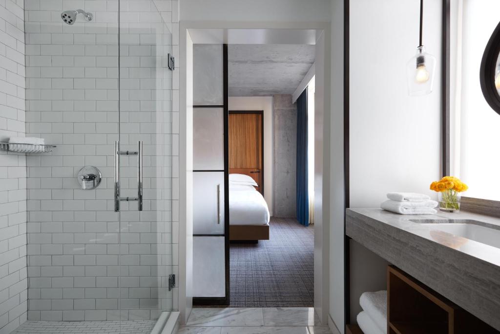 Kimpton Aertson Hotel by IHG - Premium Queen Room Mit Zwei Queensize -Betten