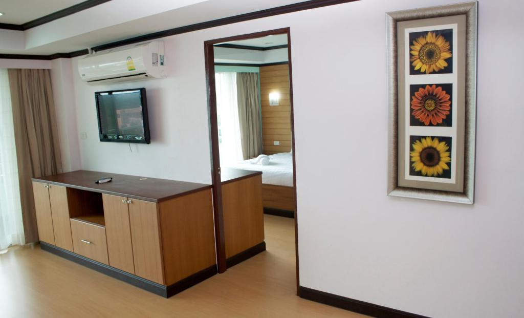 TV a/nebo společenská místnost v ubytování Cordial serviced apartment