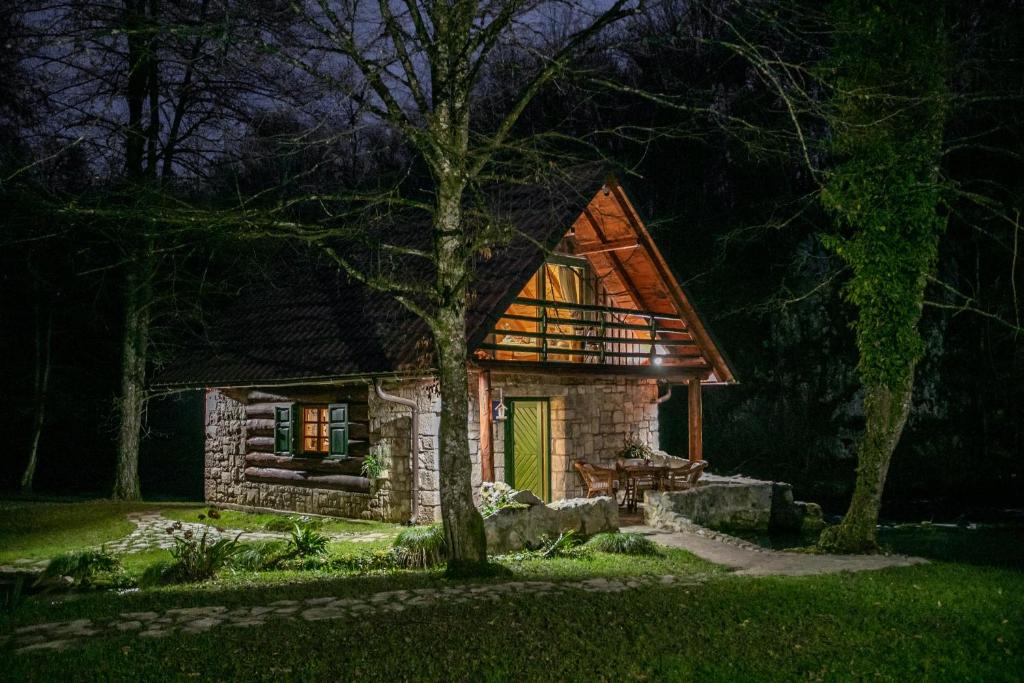 Budova, kde se vila nachází