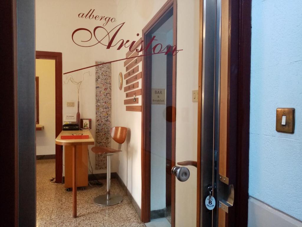 Ariston Petit Hotel - Resim 21