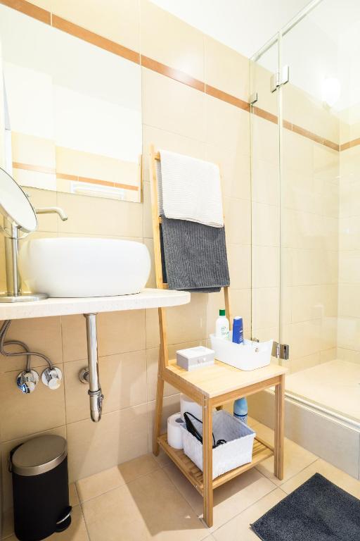 Old Town Heart VII - TheBarbican - 16