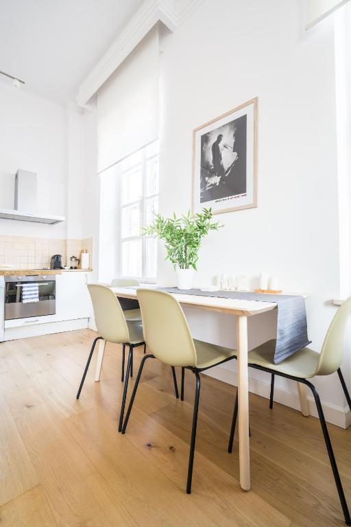 Old Town Heart VII - TheBarbican - 8