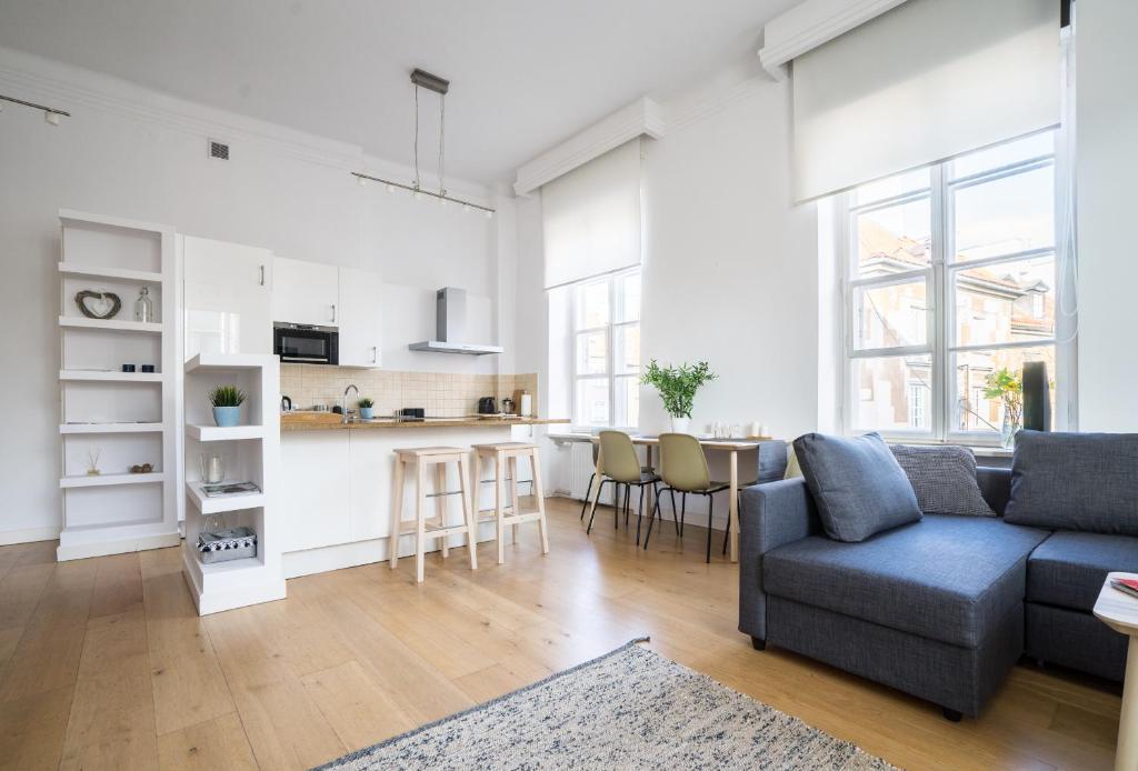 Old Town Heart VII - TheBarbican - 6