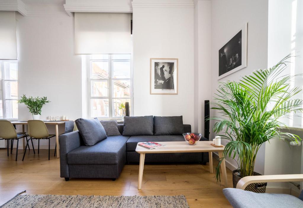 Old Town Heart VII - TheBarbican - 15