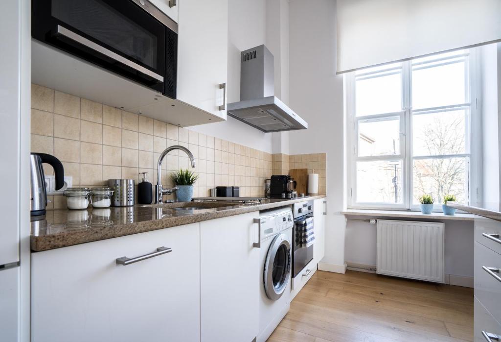 Old Town Heart VII - TheBarbican - 9