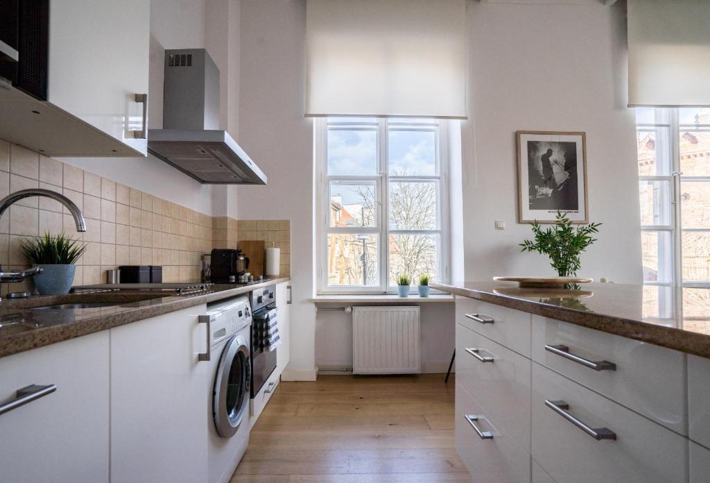 Old Town Heart VII - TheBarbican - 12