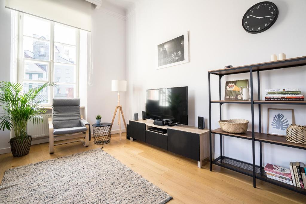 Old Town Heart VII - TheBarbican - 11