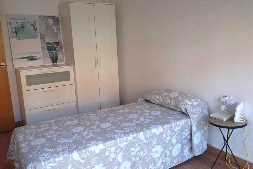 Holiday home casa unifamiliar, Terrassa, Spain - Booking.com
