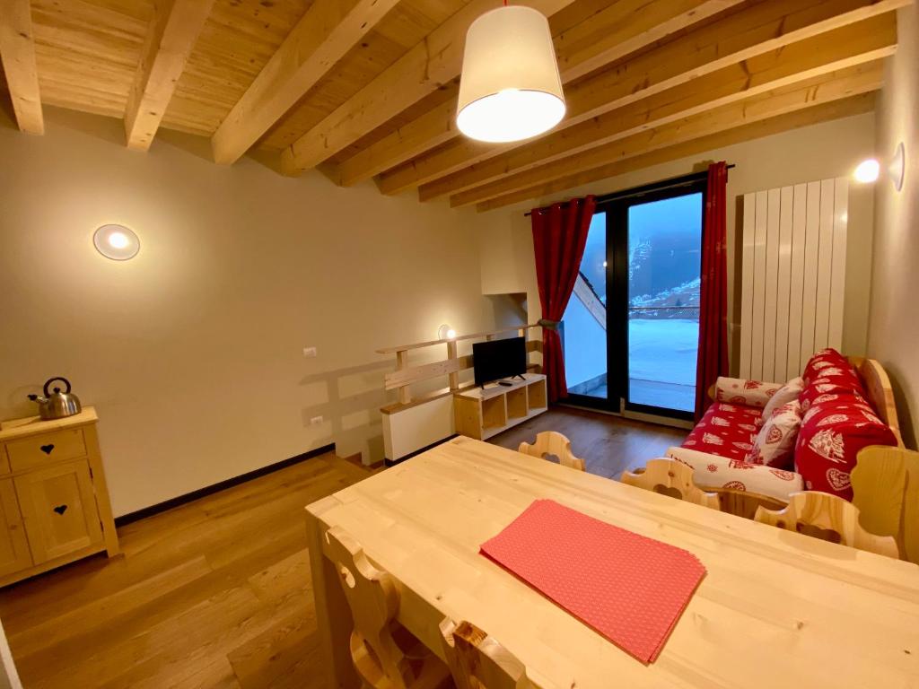 Posezení v ubytování Chalet Ronchi - Foppolo Ski