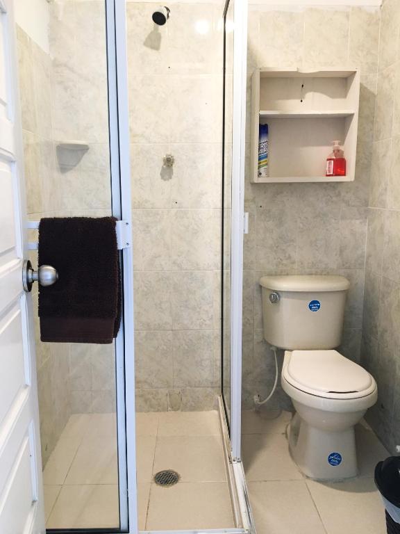 Bilik mandi di Casa Zaida Hostal Vintage