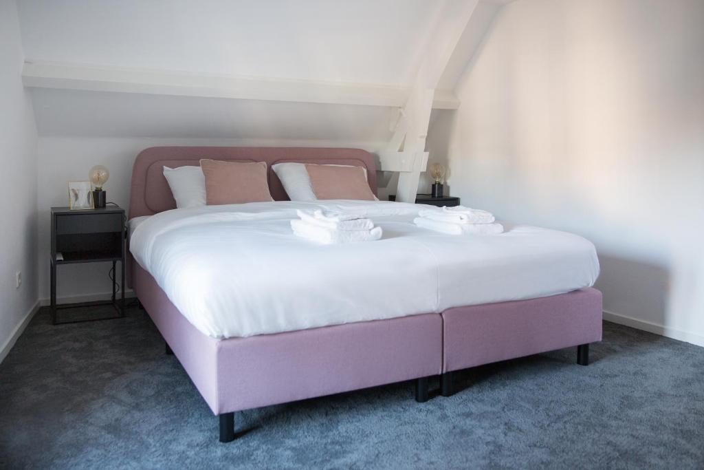 Maison Bon Apartments - Two-Bedroom Apartment