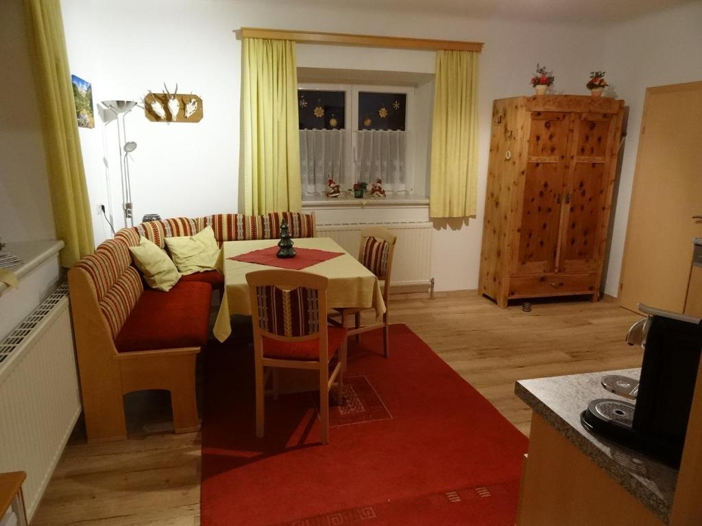 Kuchyň nebo kuchyňský kout v ubytování Landhaus Rathgeb